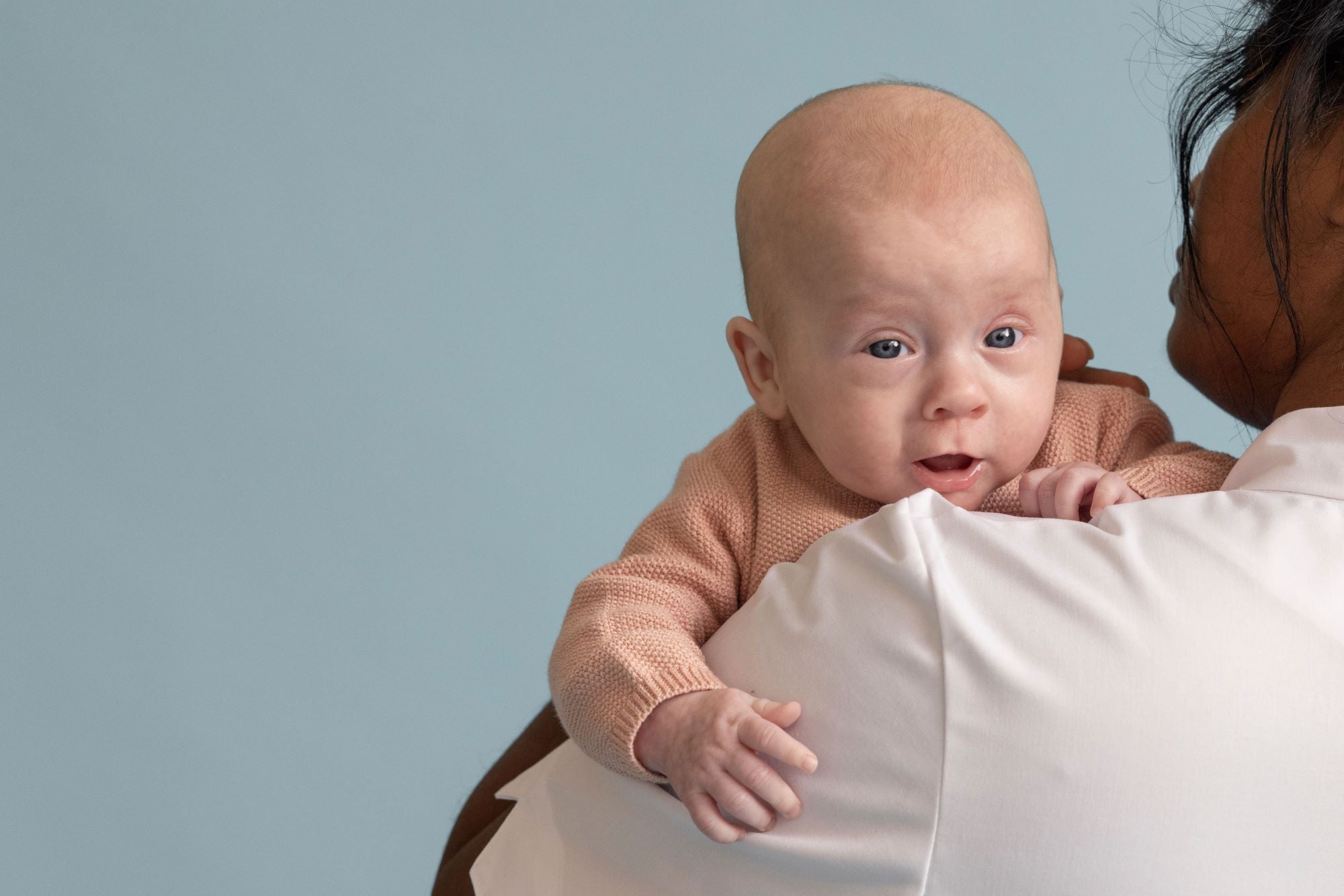Baby op schouder