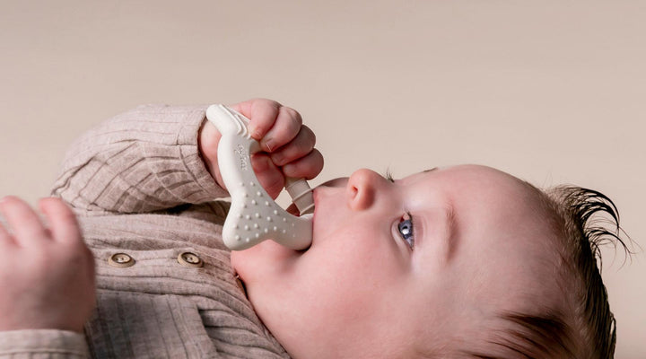 Tipps, die Ihrem Baby das Zahnen erleichtern