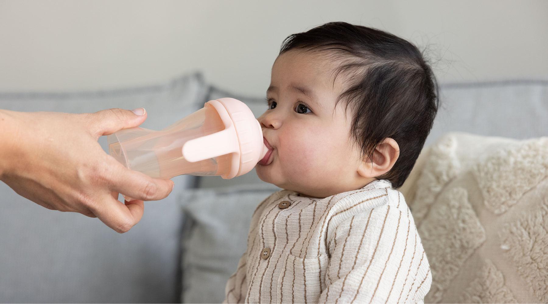 Zelf leren drinken: zo kies je de juiste beker - Difrax