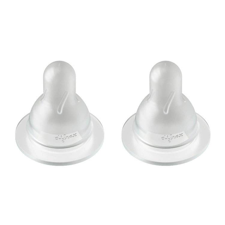 Twee Difrax Natural babyflesspenen maat M – anatomische siliconen spenen voor natuurlijk drinkcomfort