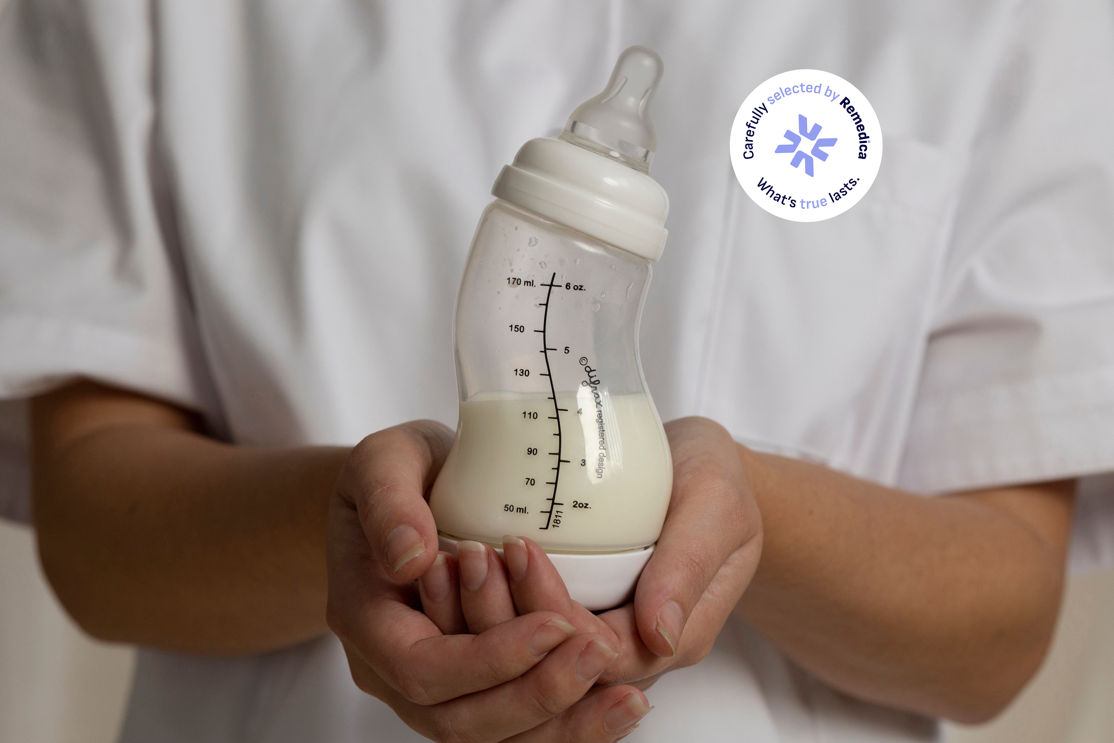 Kraamzorg met difrax babyfles