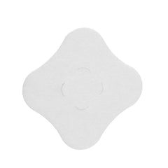 Vrijstaand wit verkoelend tepelkompres (Cooling Patch) met stervormig ontwerp op een witte achtergrond.