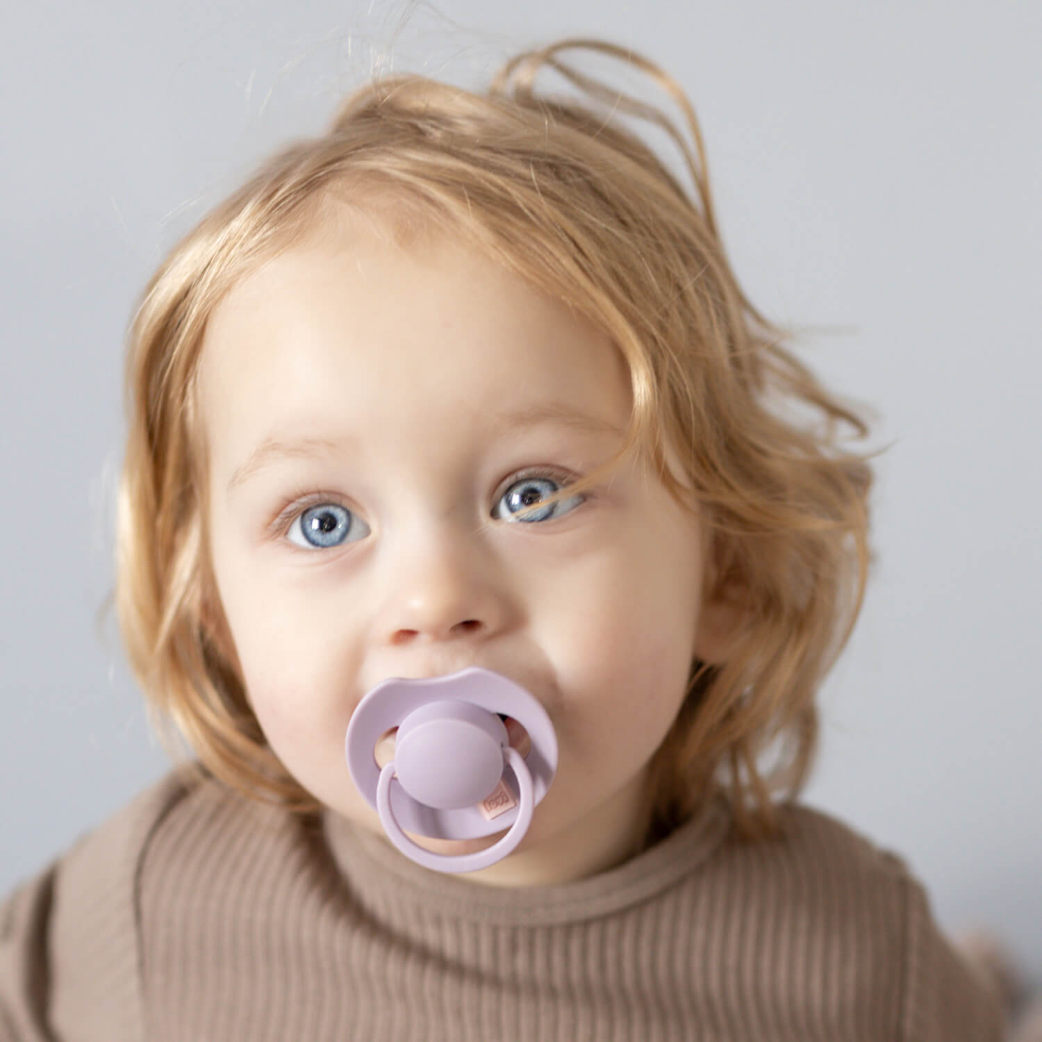 Dynamic pacifier 18+ months Prime