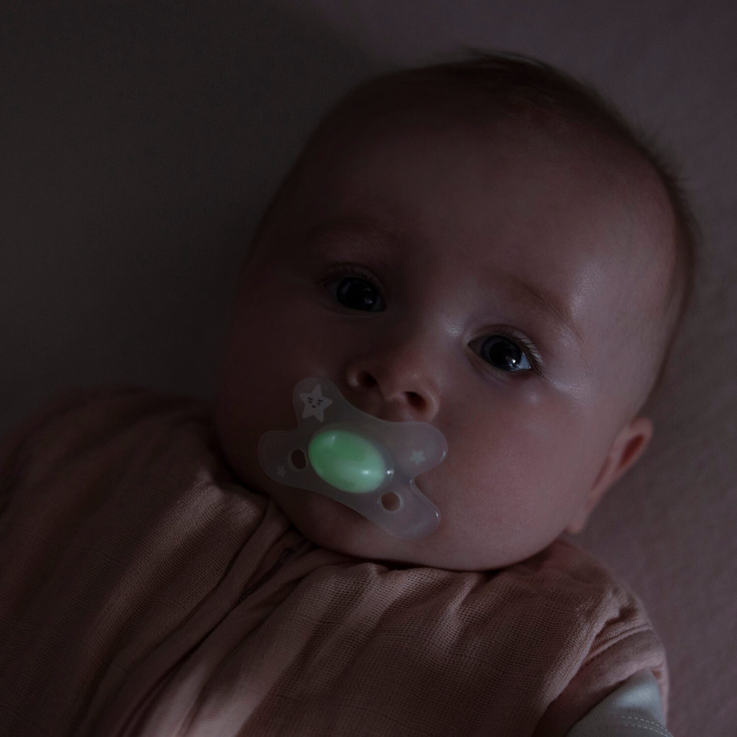 NUK First Choice Night Babyfopspeen | 0-6 maanden NUK First Choice Night Babyfopspeen | 0-6 maanden
