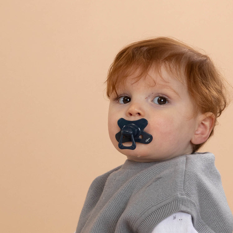 Pacifier Natural 18M+ Pure and Glow - Stone | Blackberry - 4 pcs